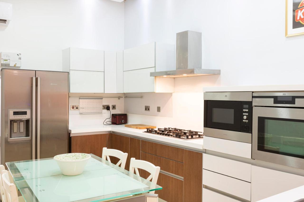מליאהה Dc36 -Spacious&Stylish 3 Bedroom Flat. Prime Zone מראה חיצוני תמונה